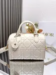 Dior Groove 25