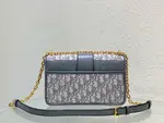 30 Montaigne Chain Bag