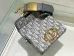 30 Montaigne Box Bag