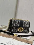 30 Montaigne East-west Bag With Chain