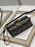 30 Montaigne East-west Bag With Chain