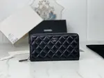 Chanle Zipped Wallet