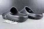 YEEZY SLIDE BLACK -HQ6448