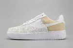 NIKE AIR FORCE 1’07 LV8 SUEDE WHITE A09281-100