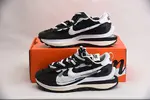 NIKE LDWAFFLE/SACAI CV1363 100