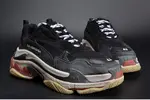 BALENCIAGA 17FW TRIPLE S TRAINER  BLACK/ RED MENS W05M23972