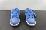 Nike SB Dunk Low “Phillies” DQ4040-400