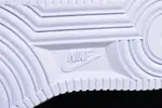 Air Force 1 '07 XX White (W) - AR0639-100