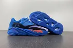 Ad Yeezy Boost 700