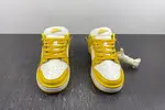 Nike Dunk Low Twist “Vivid Sulfur”  DZ2794-100