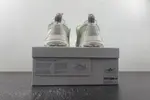 Off-White c/o Virgil Abloh 1