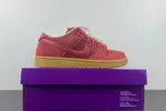 NIKE SB DUNK LOW 'RED GUM'  DV5429-600