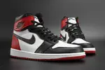 AIR JORDAN 1 High OG 'Black Toe' white/ black-varsity red mens 555088-125
