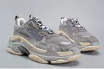 BALENCIAGA 17FW TRIPLE S WASHED SHOW SNEA GREY  MENS AED2900
