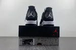 AIR JORDAN 4 RETRO 'WHITE THUNDER'   FQ8138 001