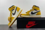 Air Jordan 1 High OG “Yellow Ochre” DZ5485 701