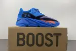 Ad Yeezy Boost 700