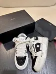 A*RI Sneakers