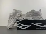 Off White 24