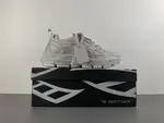 Off White 24