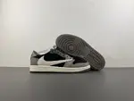 Travis Scott x Air Jordan 1DM7866-001