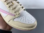 Travis Scott x Air Jordan 1 Low OG  IQ7604-100