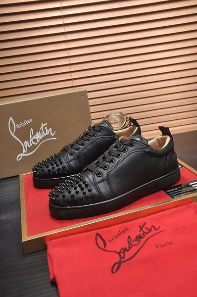 CL shoes leather
