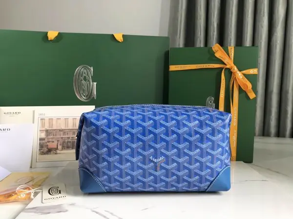 Goyard make-up bag 25* 12*12 cm