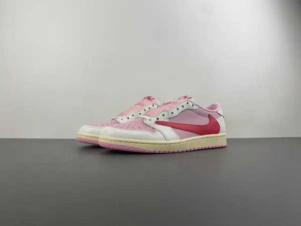 Travis Scott × AJ1 Low "Shy Pink" IQ7604-101