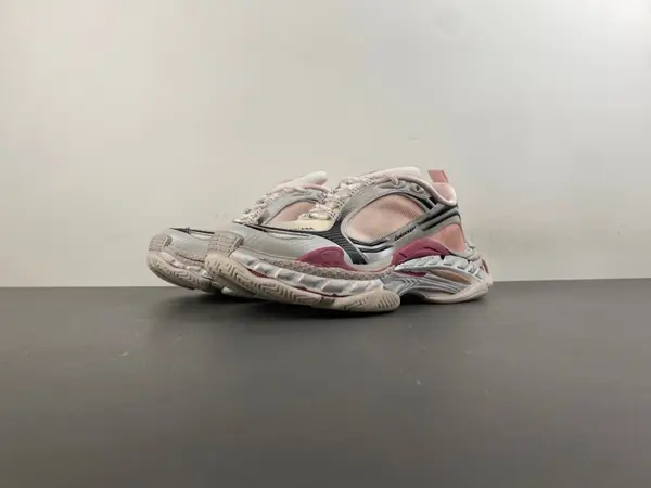 Balenciaga Triple S 2 'Gradient Grey' Balenciaga / sneakers / Balenciaga Triple S