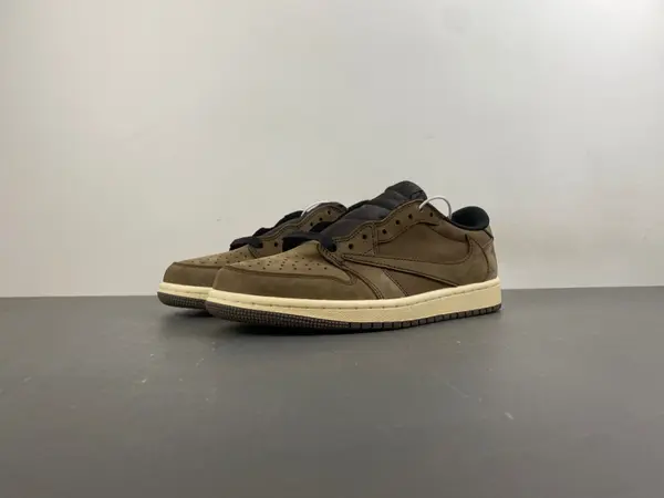 Travis Scott x Air Jordan 1 Low “ DM7866-203