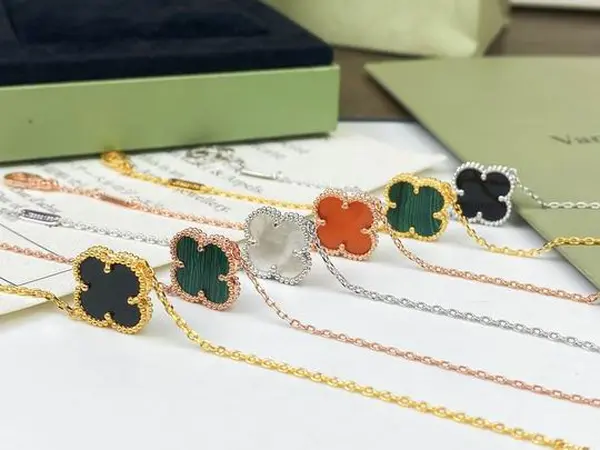 JEWELRY Van Cleef Arpels Bracelet