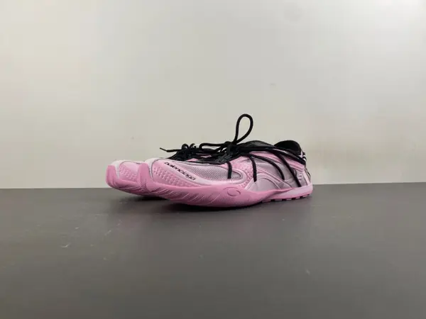 52Balenciaga Wmns Radar Slip-On 'Pink Black'  865868 WSTBL 5010