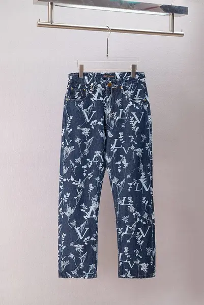 LOUIS VUITTON Jeans Marque L. Vuitton déposée