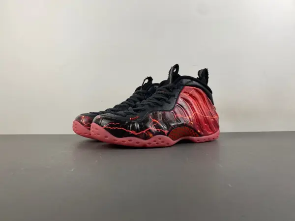 Stranger Things x Nike Air Foamposite One Premium QS 'Black Bright Crimson' 2026 IR7336-001