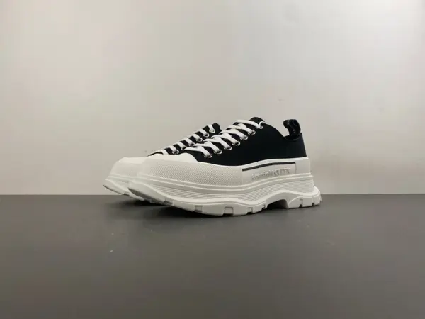 Alexander McQueen Tread Slick shoes
