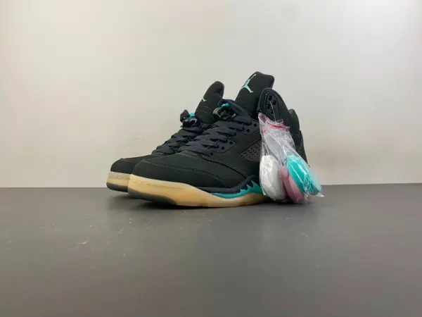 2026 Solefly x Air Jordan 5 Retro “Black/Aurora Green”  IU0734-001