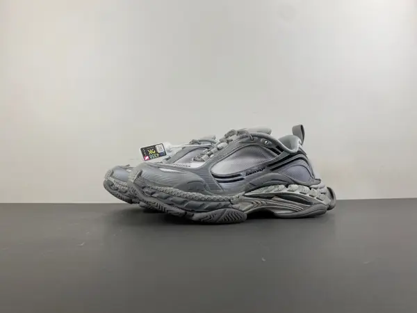 Balenciaga Triple S 2 'Gradient Grey' Balenciaga / sneakers / Balenciaga Triple S 865849 WTYR2G 1800