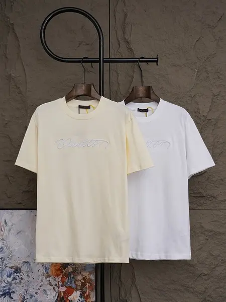 LOUIS VUITTON 🪡 T-shirt