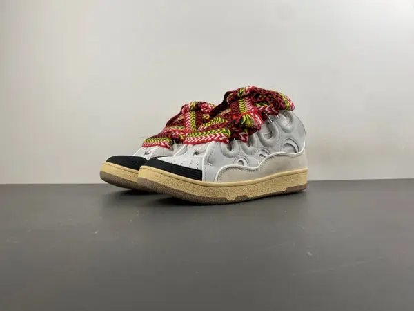 LA*N Sneaker