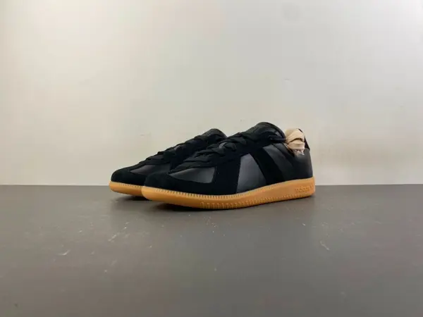 adidas BW ARMY "T-Toe" Sneakers