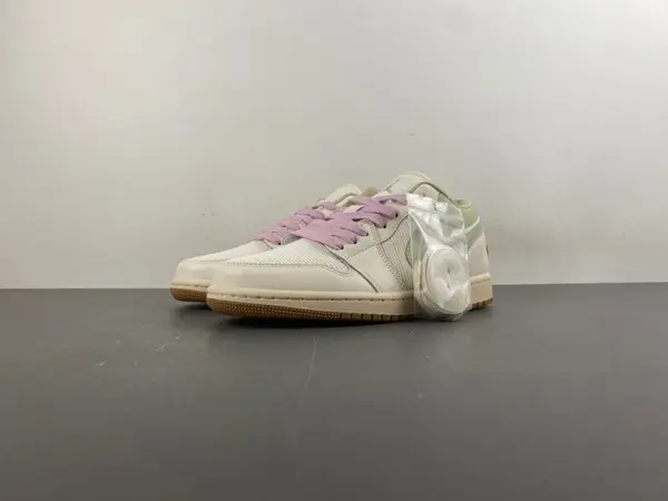 Air Jordan 1 Low II0569-100