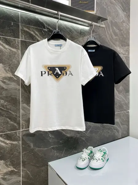 Triangle Letter Print T Shirt