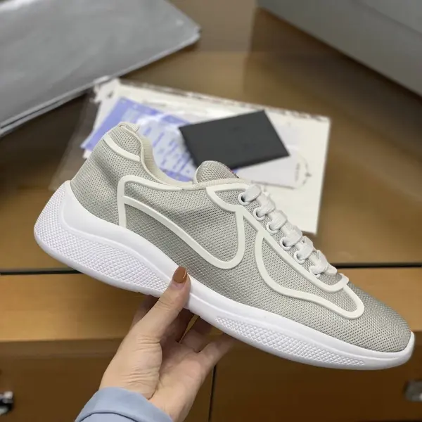P*DA Sneakers