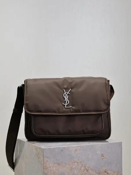 Niki messenger in canvas