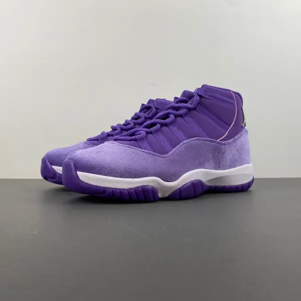 Air Jordan 11  CT8012-555