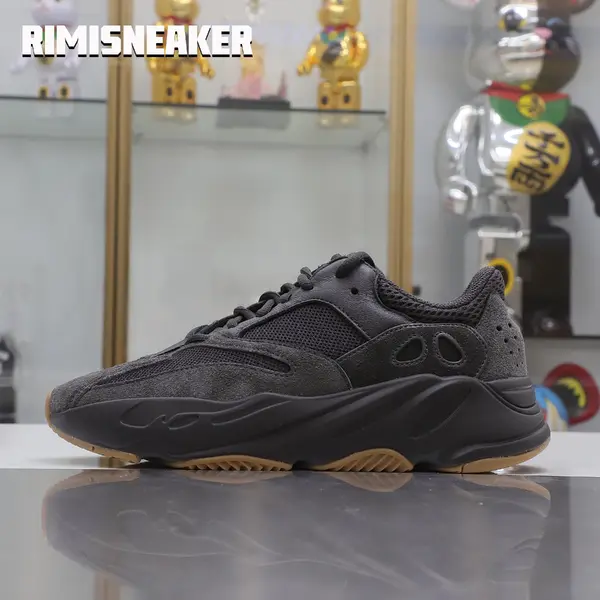 YEEZY BOOST 700 'UTILITY BLACK'