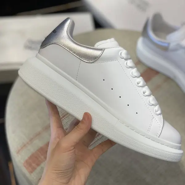 Alexander McQueen MQ siL*Very cowhide tail Sneakers