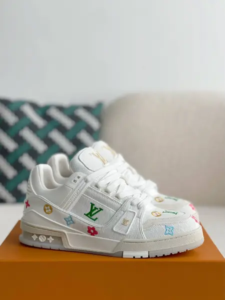 L*V TRAINER SNEAKERS