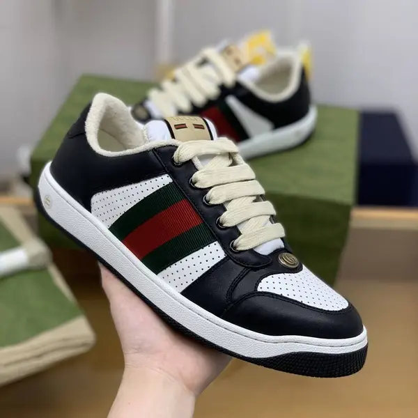 GU*IDirty shoes